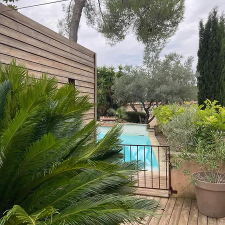 Bed & Breakfast La De Leopoldine Au Mas Entre-vignes