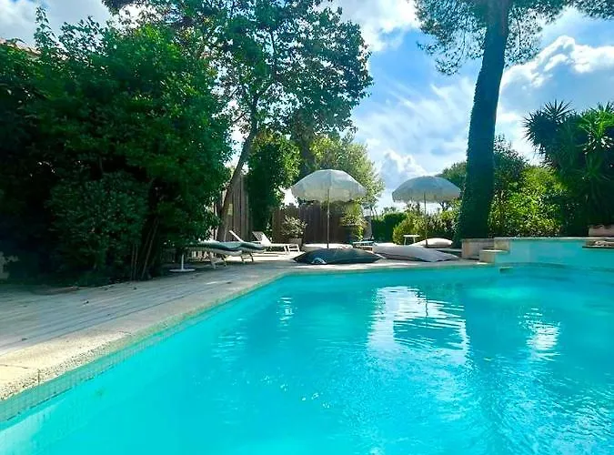 La De Léopoldine Bed and breakfast Vérargues